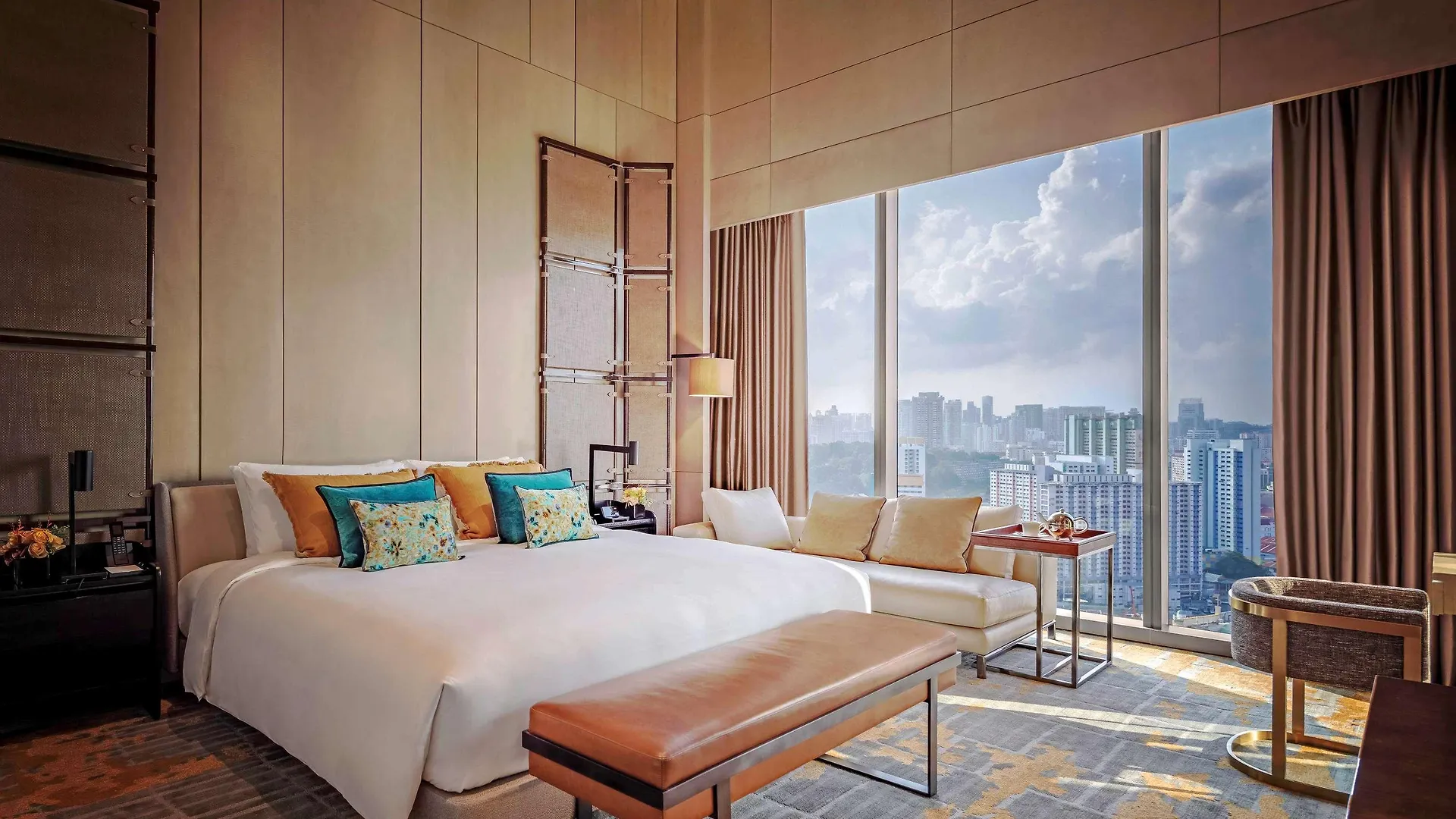 Sofitel Singapore City Centre 5*,  Singapore