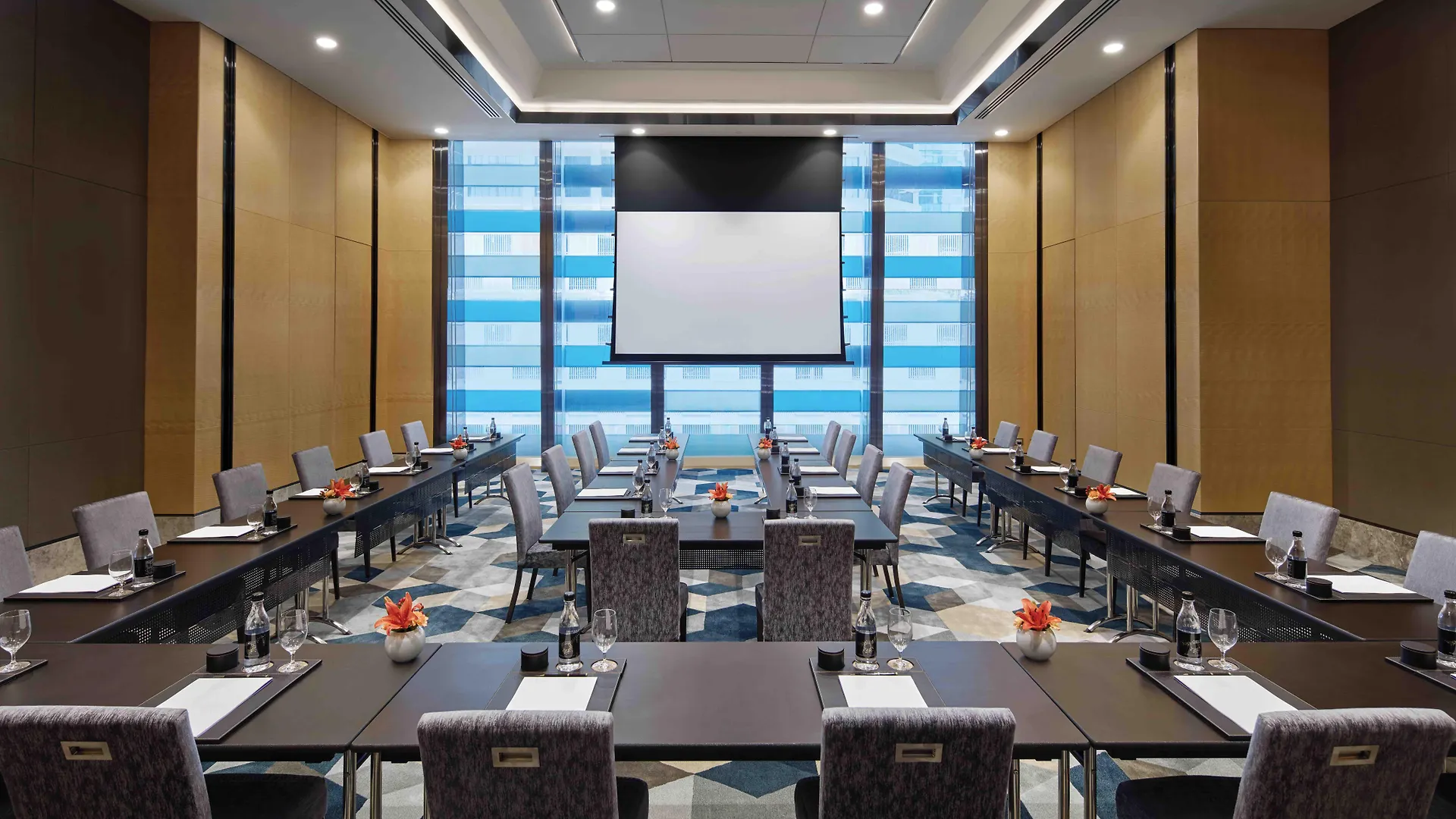 Sofitel Singapore City Centre Hotel