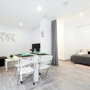 Acogedor Loft En Bajo Centrico Con Parking Wifi Apartment Cordoba